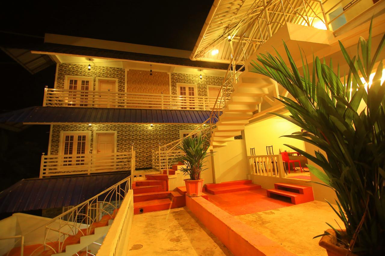 Oyo 4867 Royal Homes Alappuzha Ngoại thất bức ảnh