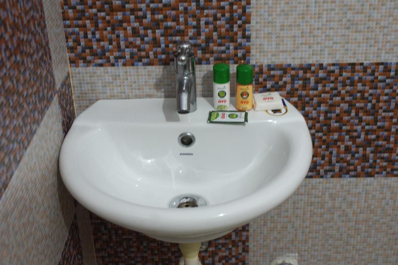 Oyo 4867 Royal Homes Alappuzha Ngoại thất bức ảnh