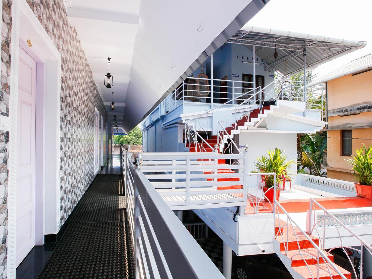 Oyo 4867 Royal Homes Alappuzha Ngoại thất bức ảnh