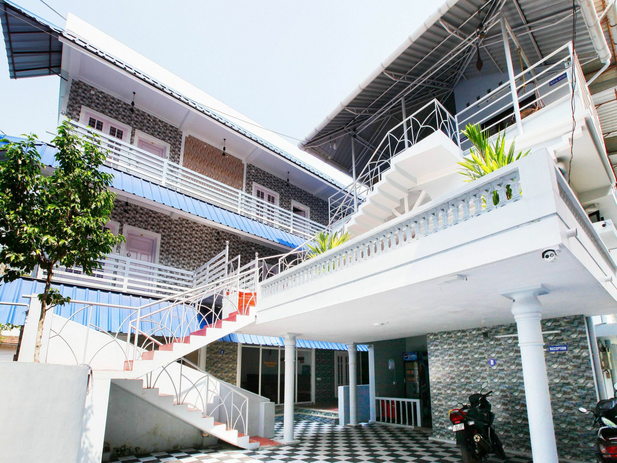 Oyo 4867 Royal Homes Alappuzha Ngoại thất bức ảnh